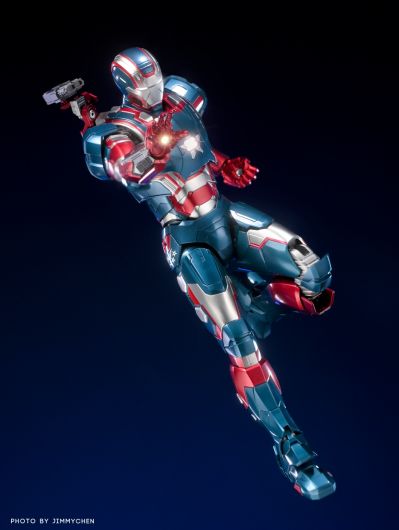 DLX  漫威 无限传奇 钢铁爱国者