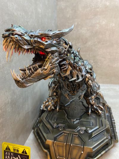 MMTFM-32 变形金刚4：绝迹重生 钢锁