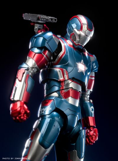 DLX  漫威 无限传奇 钢铁爱国者