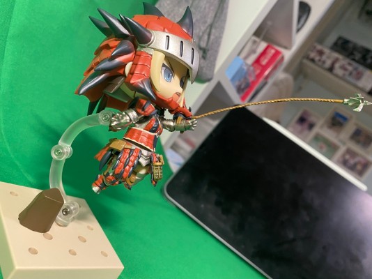 粘土人#993-DX 怪物猎人:世界  雄火龙装女猎人