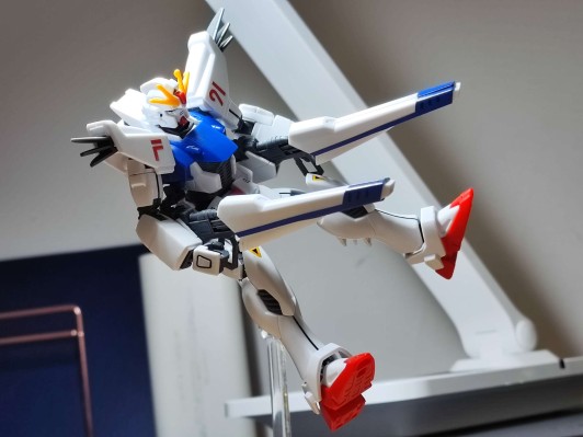 HGUC 1/144 	机动战士高达F91  高达F91