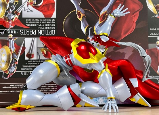 S.H.Figuarts 数码宝贝03 驯兽师之王 红莲骑士兽 -圣骑士重生-