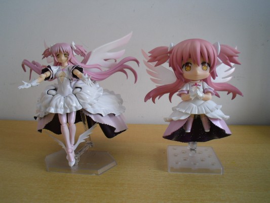 粘土人#456 魔法少女小圆剧场版［新編］叛逆的物语 恶魔小焰