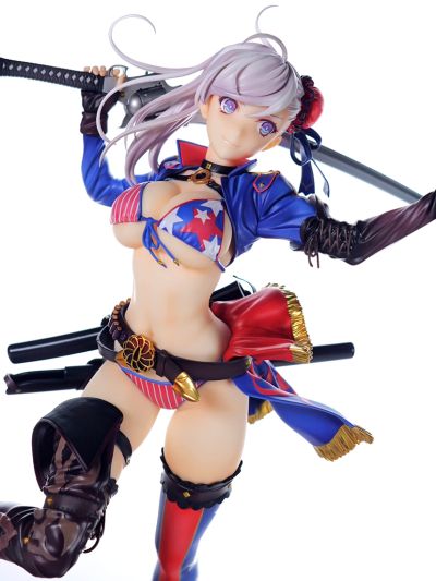 命运/异章 尼禄·克劳狄乌斯 与 玉藻前 TYPE-MOON赛车女郎