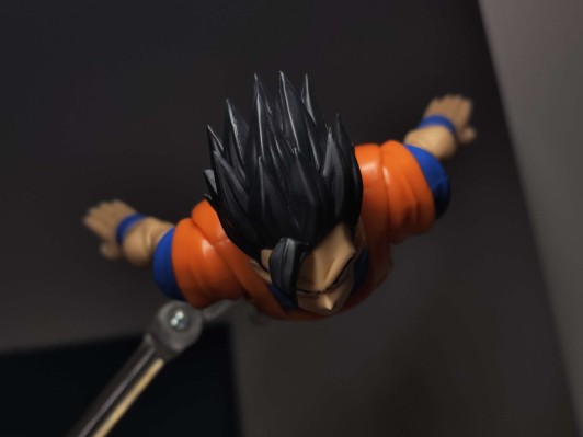 S.H.Figuarts  全力超级赛亚人 孙悟空