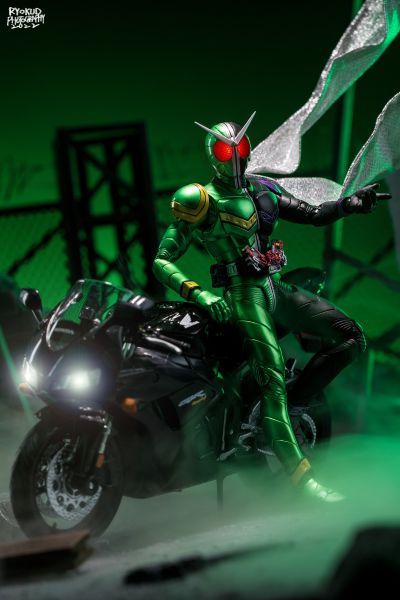 S.H.Figuarts（真骨雕制法）   假面骑士双骑 疾风王牌形态 风都侦探改编动画纪念版