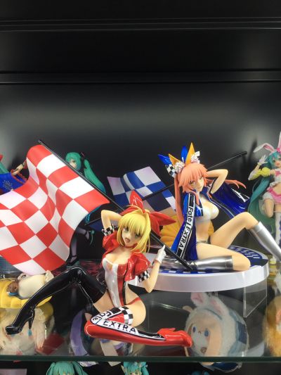 命运/异章 尼禄·克劳狄乌斯 与 玉藻前 TYPE-MOON赛车女郎