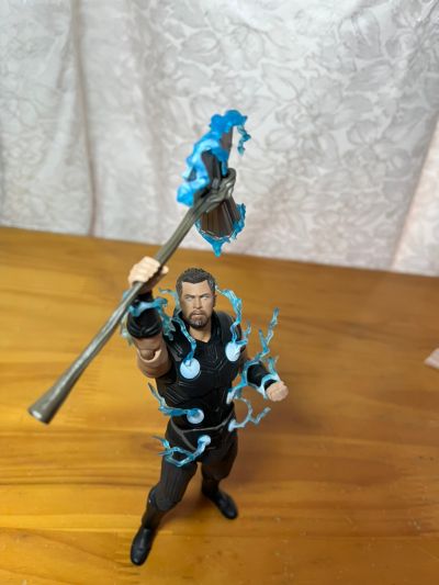 MAFEX No.104 复仇者联盟3：无限战争 	托尔·奥丁森