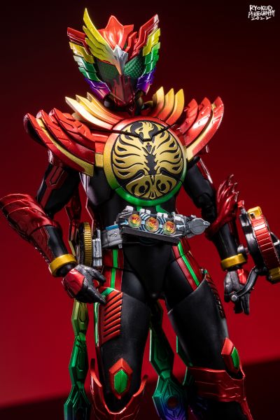 S.H.Figuarts(真骨雕制法) 假面骑士欧兹 十周年 复活的核心硬币 假面骑士欧兹 永恒鹰雀鹫联组