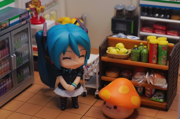 粘土人 #251 VOCALOID 初音未来 全家便利店版