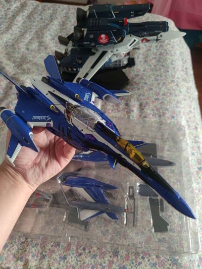 DX超合金 超时空要塞DELTA 绝对LIVE YF-29 永恒女武神（马克西米利安·吉纳斯专用机）