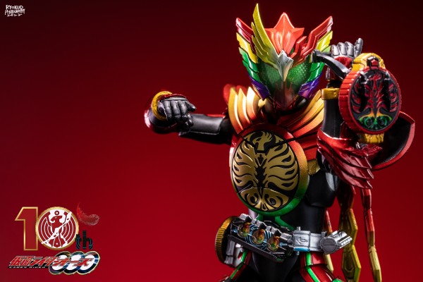 S.H.Figuarts(真骨雕制法) 假面骑士欧兹 十周年 复活的核心硬币 假面骑士欧兹 永恒鹰雀鹫联组