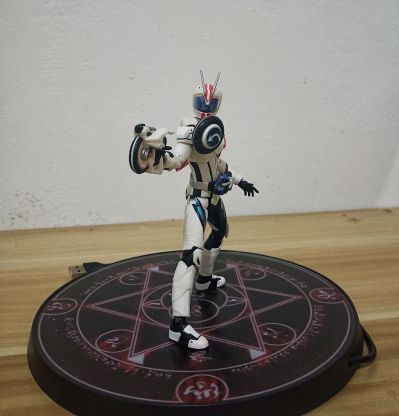 S.H.Figuarts 假面骑士驰骑 假面骑士马赫