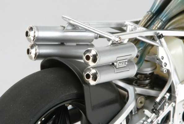 细节部件（摩托车型号用） No.51 1/12 本田NSR500 '84 前叉套件