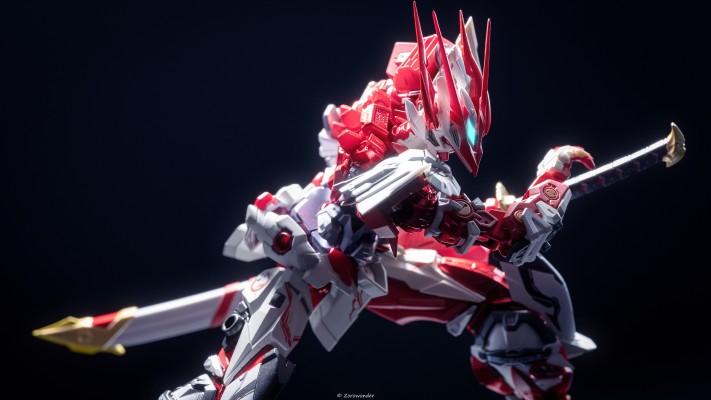 METAL BUILD 机动战士高达SEED ASTRAY R 异端高达  红龙之翼