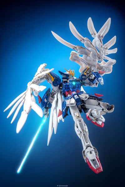 G.F.F.M.C. 新机动战记高达W 无尽的华尔兹 零式飞翼高达