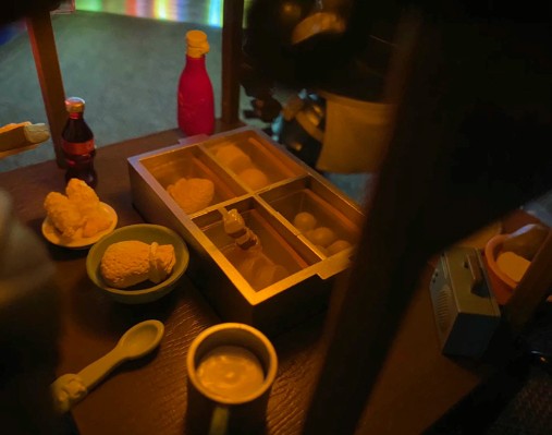 多姿骷髅 关东煮摊档布景