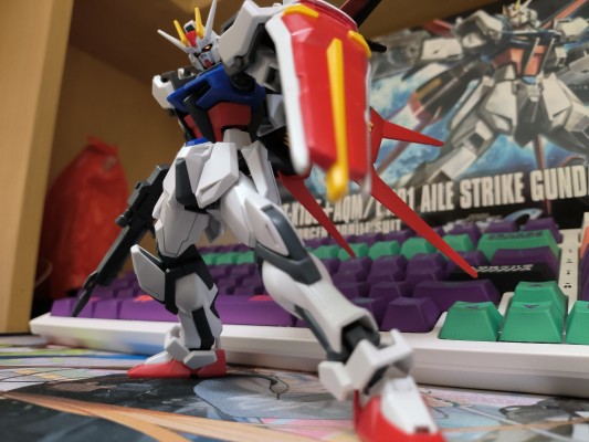 HGCE 机动战士高达 SEED GAT-X105+AQM/E-X01 翔翼型强袭高达