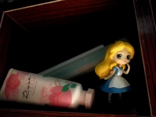 Q posket 童话系列 迪士尼角色 贝儿 乡村造型 A款