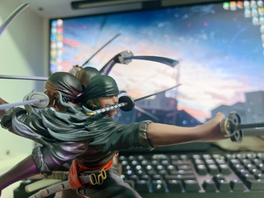 P.O.P 航海王“WA-MAXIMUM”罗罗诺亚·索隆 Ver.鬼气 九刀流“阿修罗”