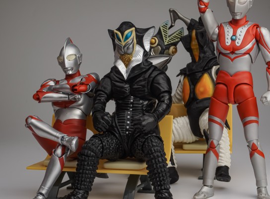 S.H.Figuarts   美弗拉斯星人  奥特曼55周年纪念版