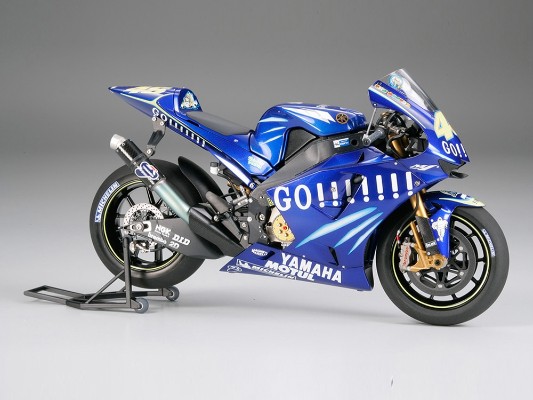 1/12 摩托车系列 No.98 雅马哈 YZR-M1'04 No.46/No.17