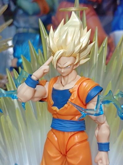 S.H.Figuarts  超级赛亚人2孙悟空 -专属版-
