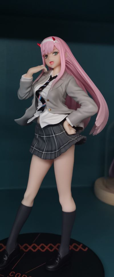 DARLING in the FRANXX 零二 ~校服~