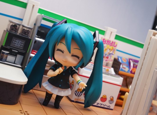 粘土人 #251 VOCALOID 初音未来 全家便利店版