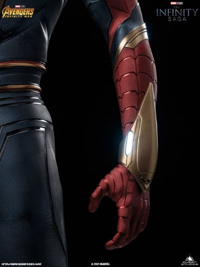 漫威系列 复仇者联盟3：无限战争 钢铁蜘蛛侠 全身像