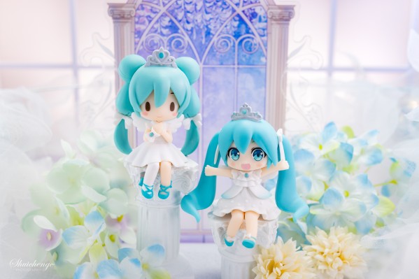 MP 小坐系列 初音未来 15周年纪念款