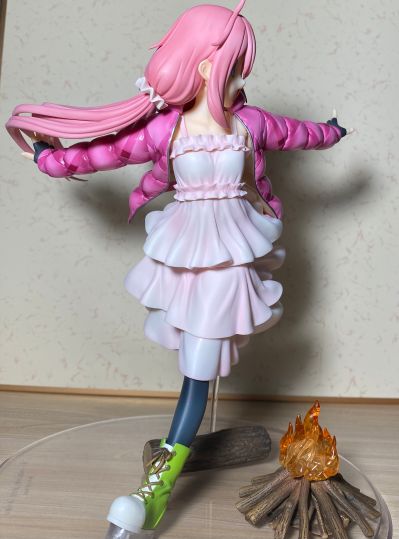 摇曳露营△ 大垣千明