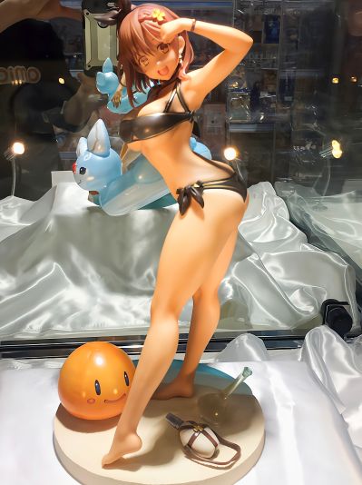 莱莎的炼金工房2：失落的传说与秘密妖精 莱莎琳・斯托特 黑色泳装褐色