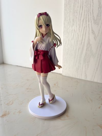 Fate/kaleid liner 魔法少女伊莉雅 伊莉雅丝菲尔・冯・爱因兹贝伦 巫女服