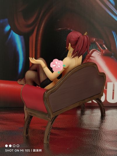 Decadence Beauty 间宫麻理绘 from STARLESS