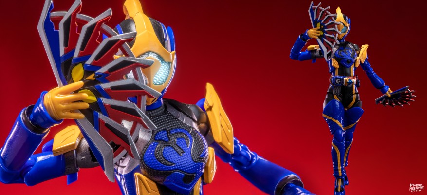 S.H.Figuarts  假面骑士贞德 眼镜蛇基因+拉咘柯芙 孔雀基因