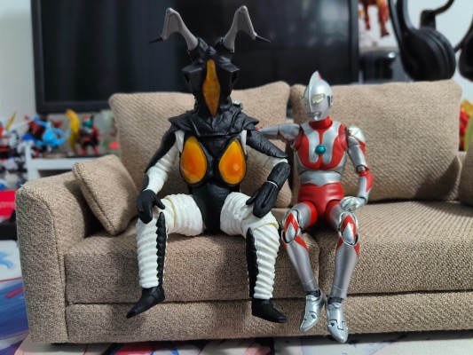 S.H.MonsterArts 哥斯拉：奇异点 终末哥斯拉 / 破灭型哥斯拉