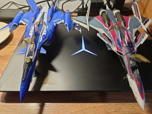 DX超合金 超时空要塞DELTA 绝对LIVE VF-31AX  卡伊洛斯 进阶型 （米拉吉·法莉娜·吉纳斯专用机）