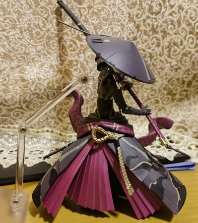 不觉得很酷吗？作为一名太刀侠我觉得这太酷了，很符合我对太刀人的想象。帅气并带着趣味