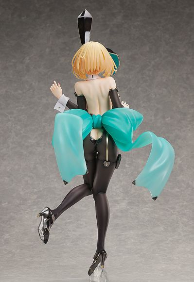 B-style 兔女郎服装计划 索菲亚· F· 希琳 兔女郎