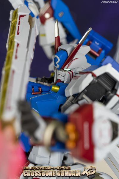 METAL BUILD 机动战士海盗高达 XM-X3 海盗高达X3