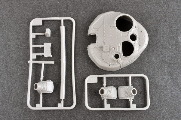 编号：09609 1/35 装甲车辆系列 俄罗斯 T-72B1坦克 带KMT-6扫雷犁及栅栏