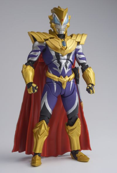 S.H.Figuarts 捷德奥特曼 尊皇形态