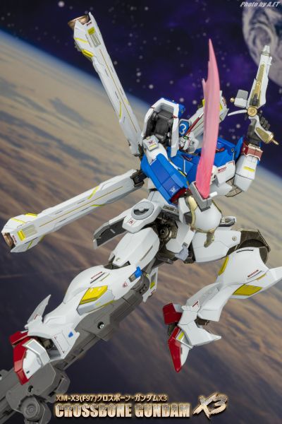 METAL BUILD 机动战士海盗高达 XM-X3 海盗高达X3