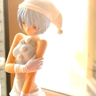 EVA HGホワイトクリスマスフィギュア 绫波丽 