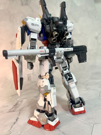 RG 机动战Z高达 RX-178高达Mk-II RG Limited Color Ver. 