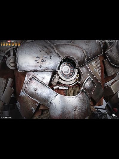 漫威系列 钢铁侠（2008） 钢铁侠 1号装甲 全身像