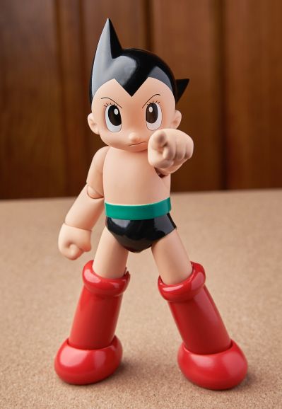 MAFEX 编号145 铁臂阿童木 阿童木 1.5版本