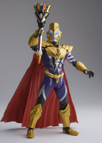 S.H.Figuarts 捷德奥特曼 尊皇形态