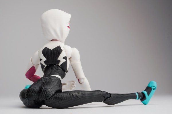 MAFEX No.134 蜘蛛侠：平行宇宙 蜘蛛格温 ＆ 蜘猪侠